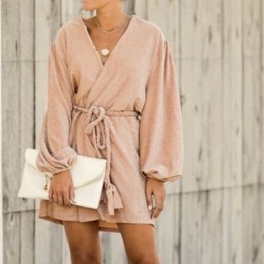 STORIA GOLD BALLOON SLEEVE WRAP DRESS
